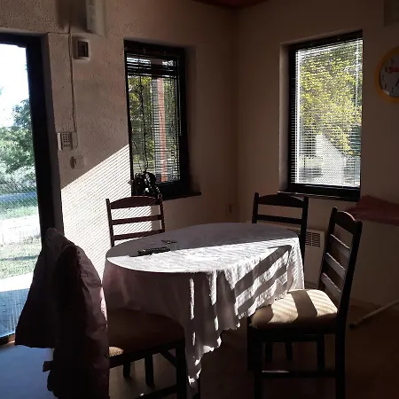 Malko Tarnovo Гостевой дом *